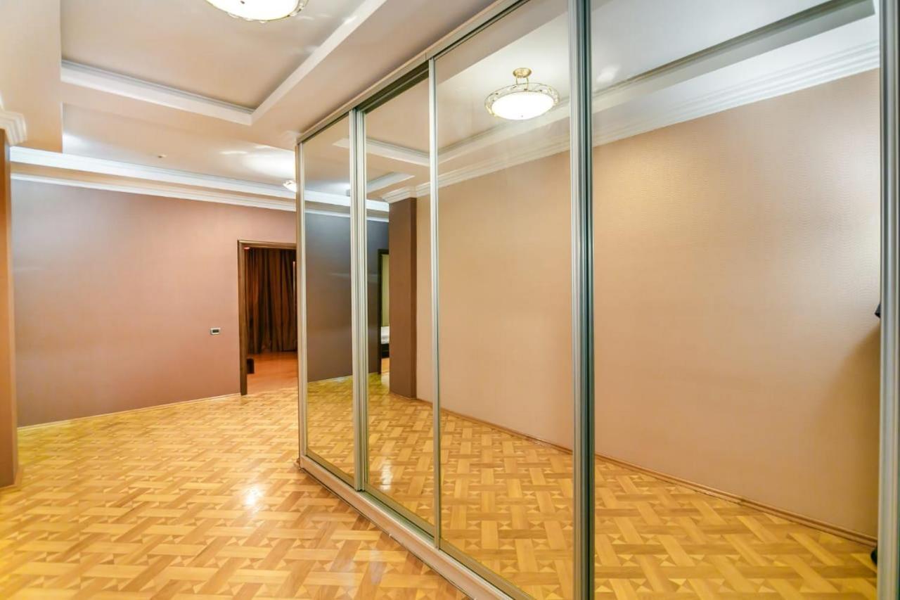 Vip Apartment Number One 巴库 外观 照片