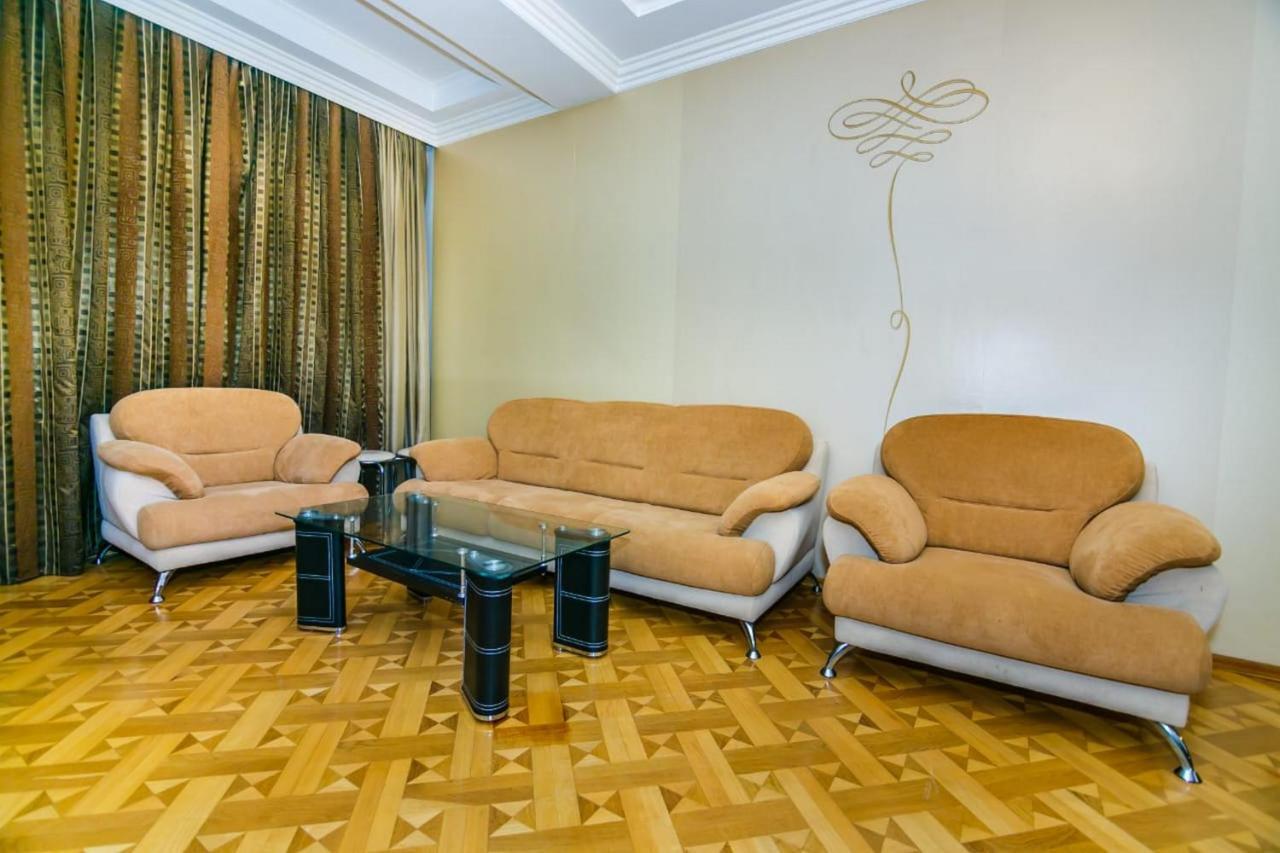 Vip Apartment Number One 巴库 外观 照片
