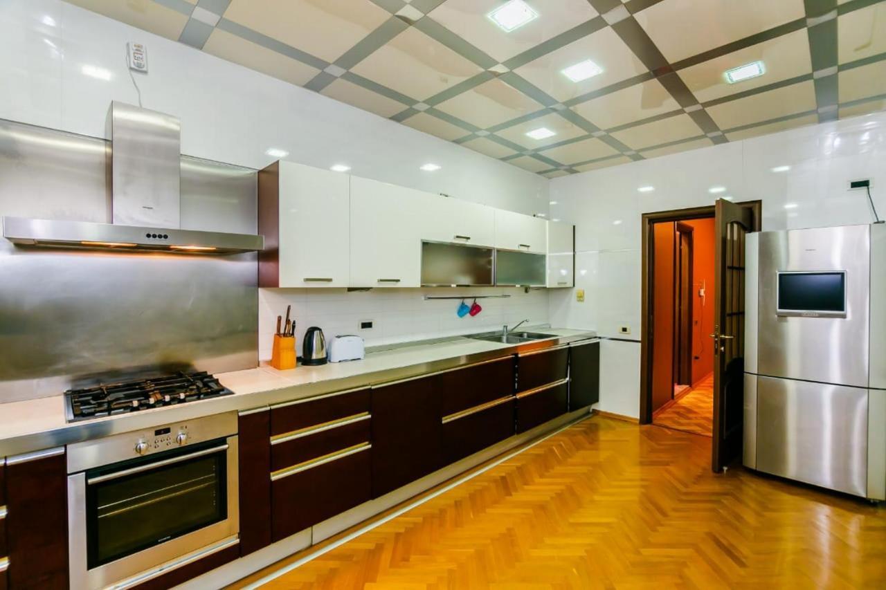 Vip Apartment Number One 巴库 外观 照片